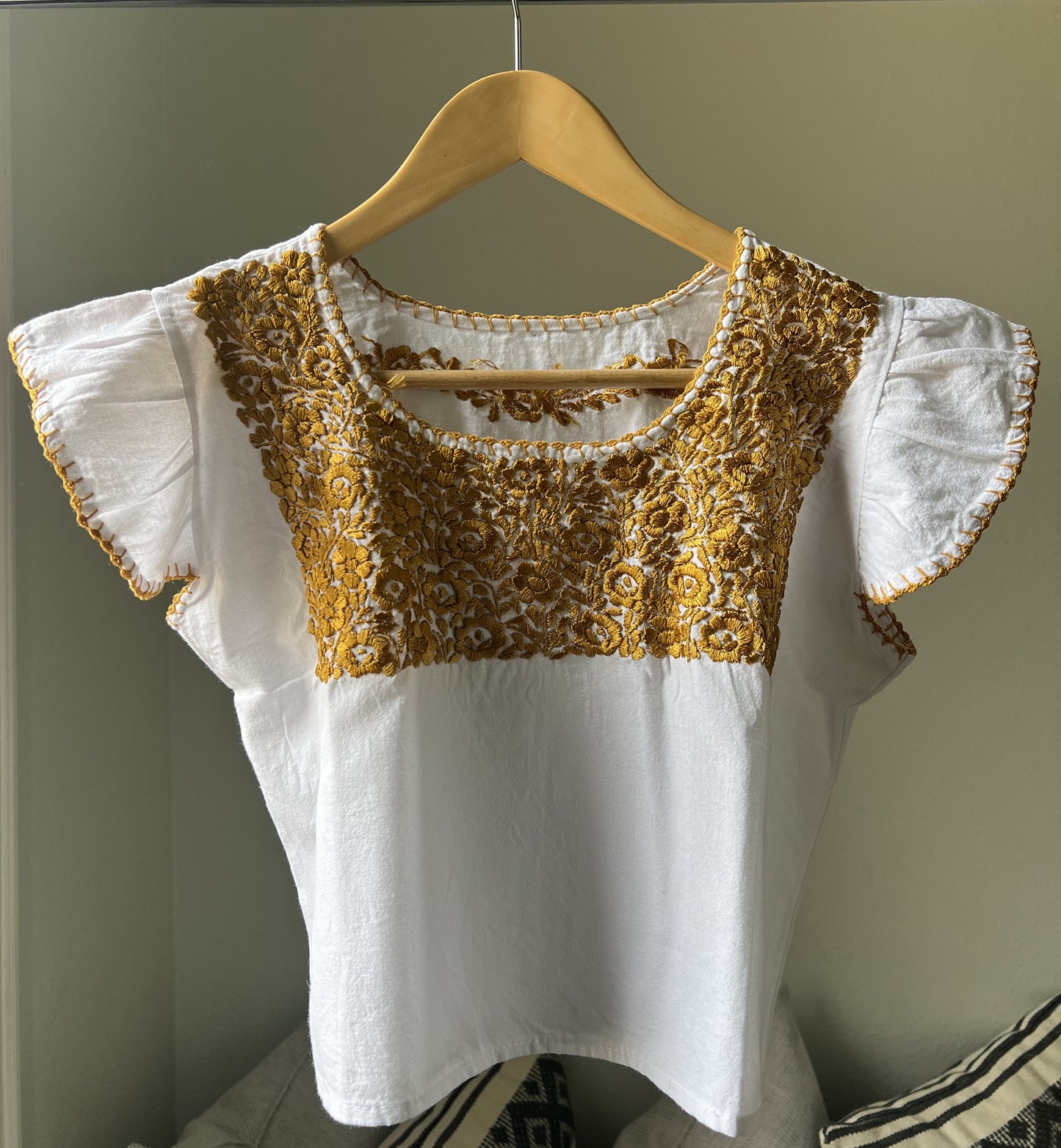 Hand Embroidered Mexican Blouse - Floral Embroidery