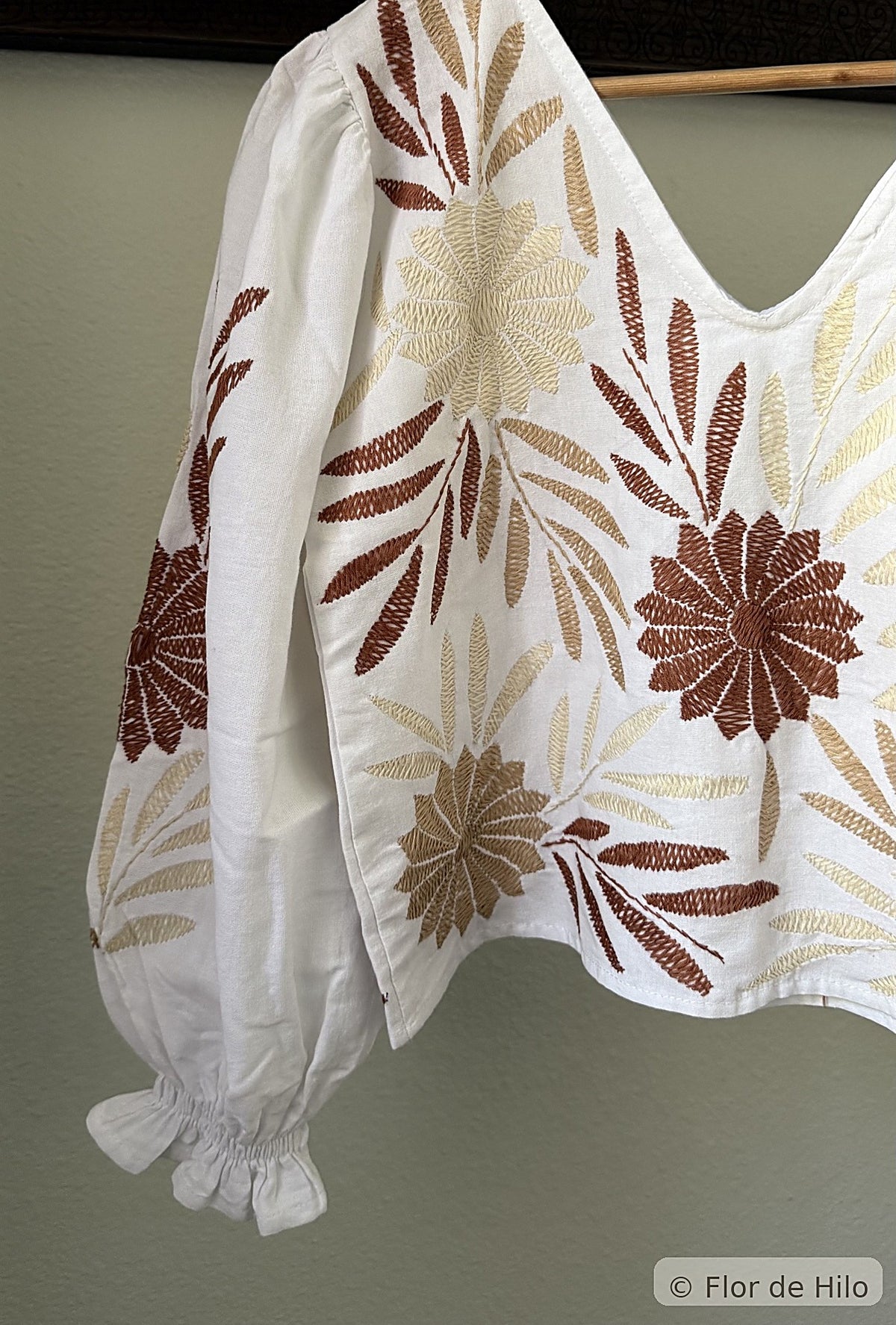 Alejandra Embroidered Blouse – White