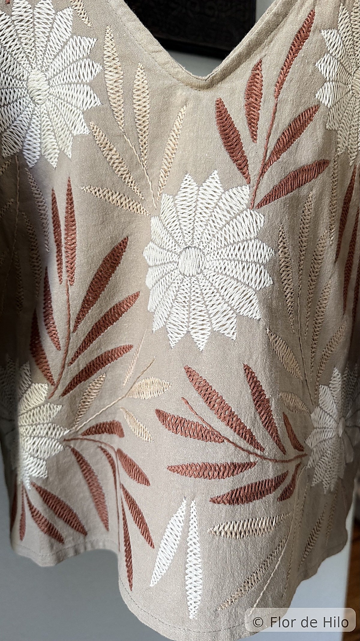 Alejandra Embroidered Blouse – Sand